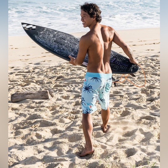 Billabong Other - BILLABONG Men’s Recycler Sundays Airlite Board Shorts